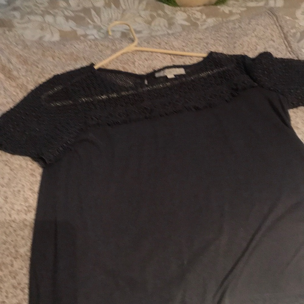 Small grey loft shirt